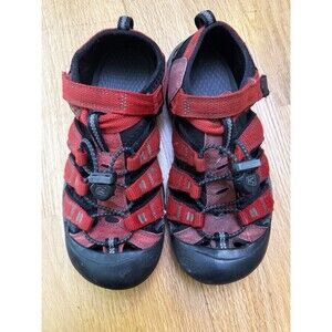 KEEN Newport H2 Sandals Hybrid Ribbon Red/Gargoyle Kids Size 5.5-6 Women’s 7.5